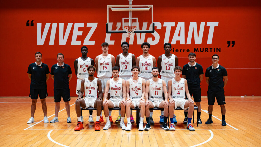 U21