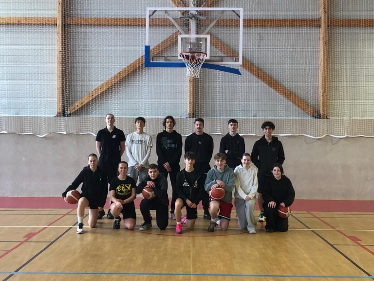 La formation se poursuit pour les arbitres